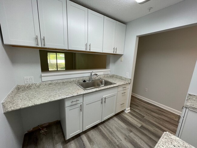 Photo - 303 Smith Level Rd Unit A-12 - B University Commons - Room B