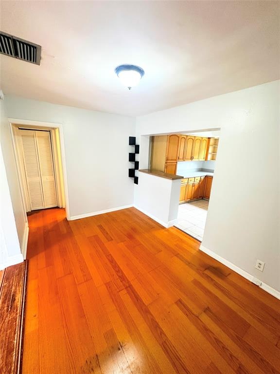 Photo - 5620 Pierce St