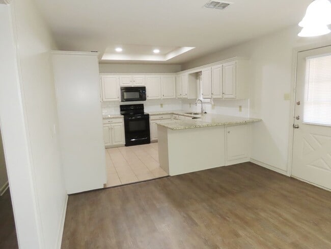Photo - Whitehouse ISD! Beautifully Updated 3 Bedr...