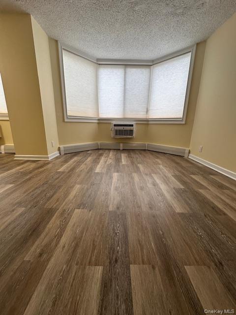 Photo - 14 Nosband Ave Unit 1j