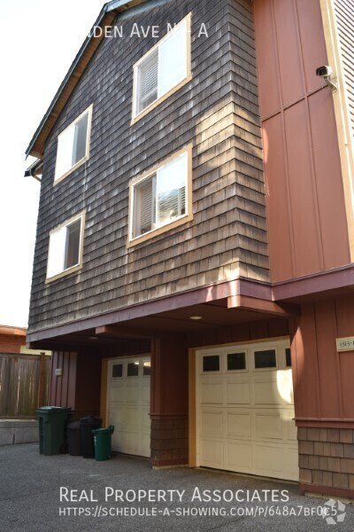 Building Photo - Fremont Townhome with Rooftop Deck and Bac...