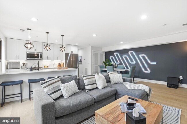 Photo - 616 Quebec Place NW Unit 1