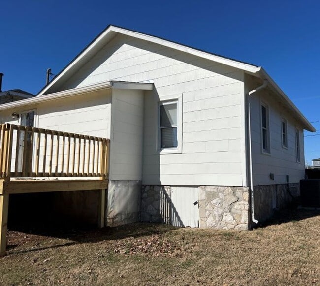 Photo - Adorable home in the heart of Bowling Green!