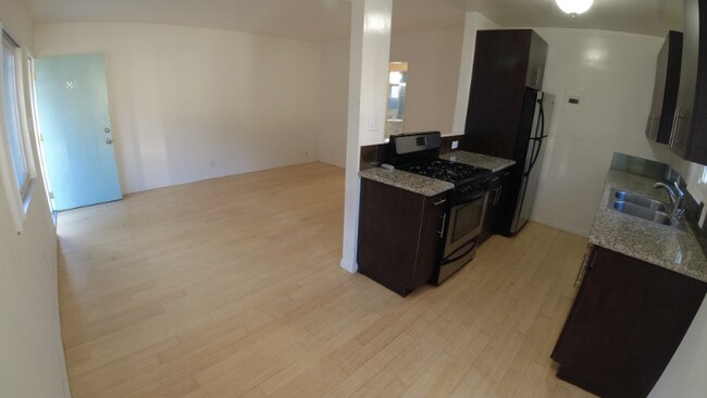 Photo - 924 Hancock Ave Unidad 8