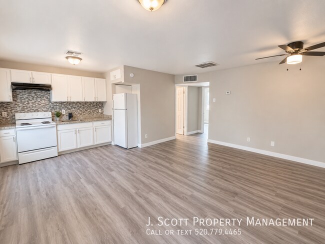 1753 E Harvard St Unit 1