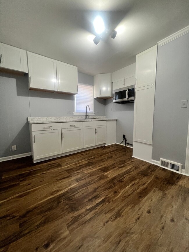 Photo - 1012 Louise Rd