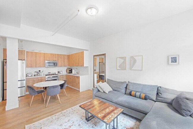 Photo - 517 W 45th St Unit SI ID1224961P
