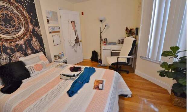 Photo - Charming 3 Bedroom-No Broker fee