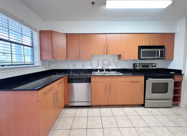 Photo - Beautiful 1/1.5 Condo in Dallas For Rent! Unit 217
