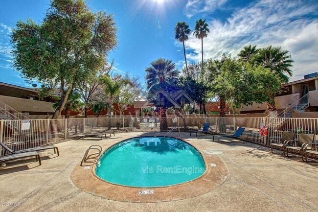 Photo - 810 E Colter St Unit 11