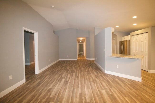 Photo - 5086 Rambler Rose Way