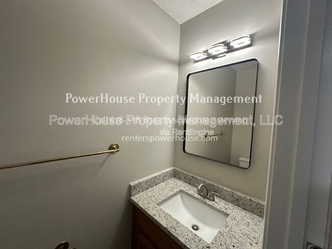 Photo - 115 Yately Ct