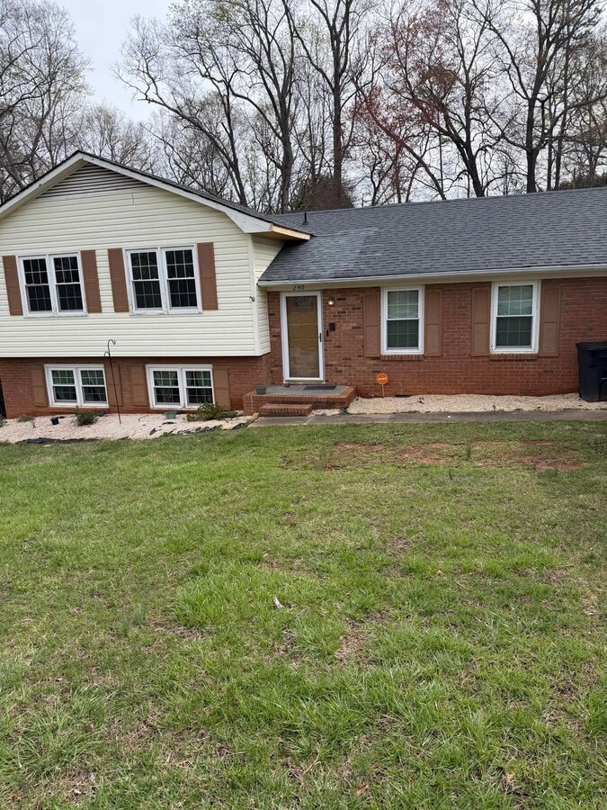 Photo - 240 River Forest Dr