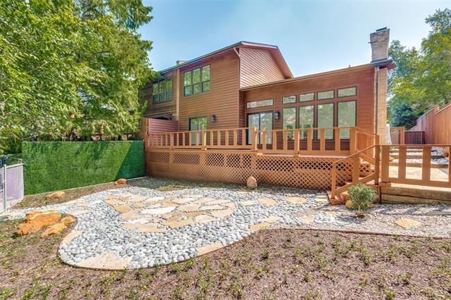 Photo - 10543 Pagewood