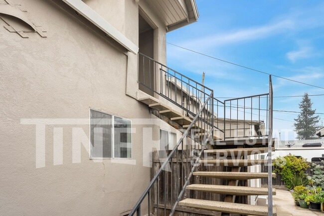 Photo - 1531 Virginia Ave Unidad B