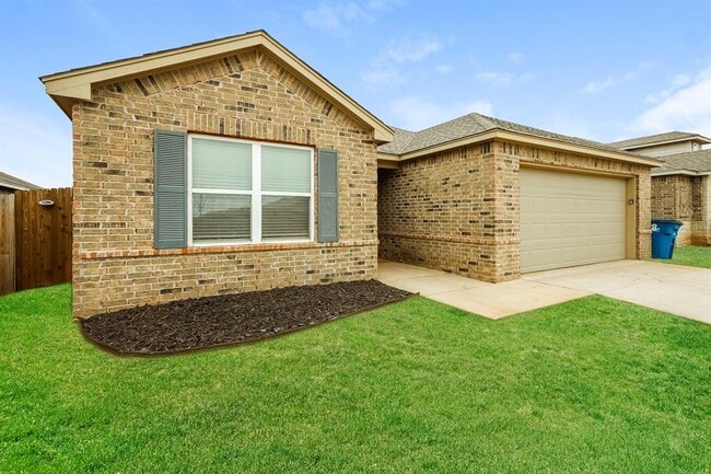 518 Crystal Ln