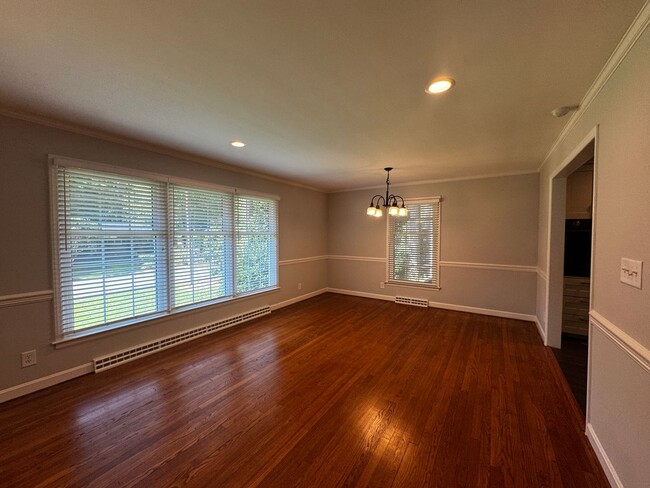 Photo - 3109 Kinnamon Rd