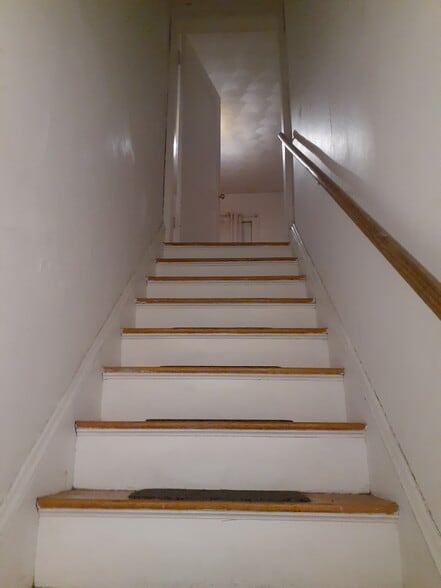 13 Morse St