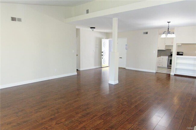 Photo - 9310 Crebs Ave