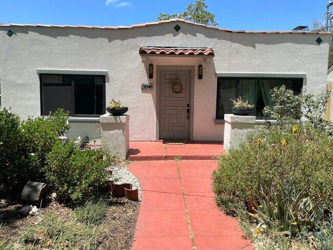 Photo - 1545 Sierra Ave Casa