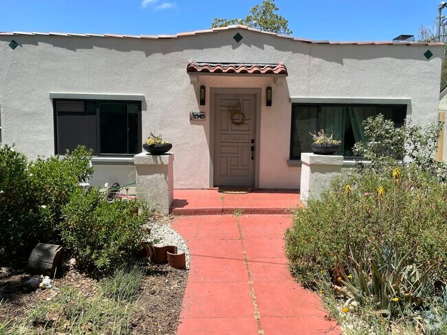 Building Photo - 1545 Sierra Ave Rental
