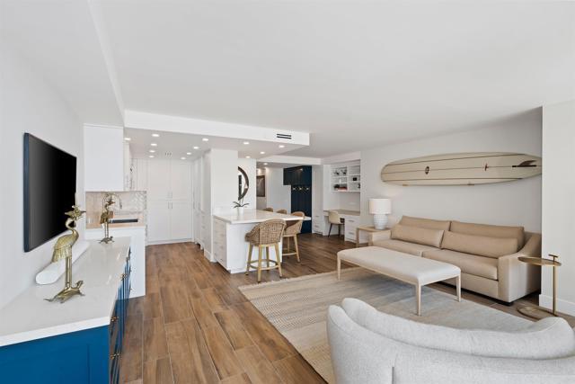 1820 Avenida Del Mundo Unit 101