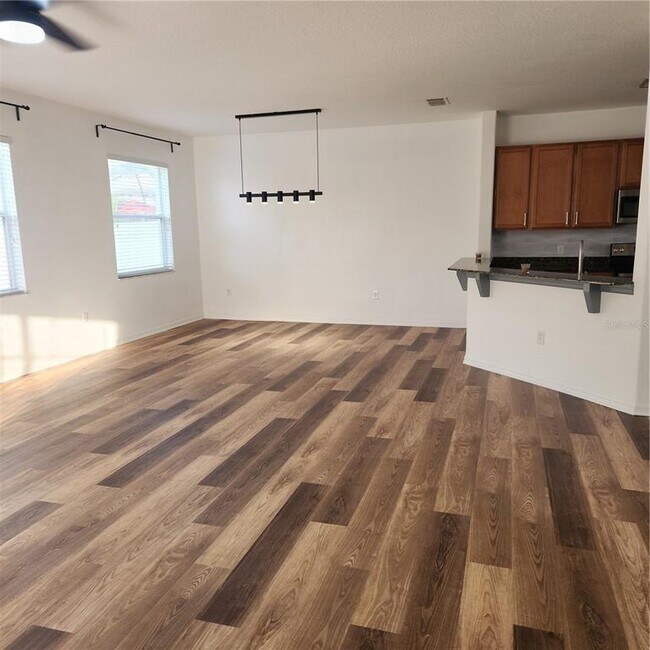 Photo - 3048 Chessington Dr