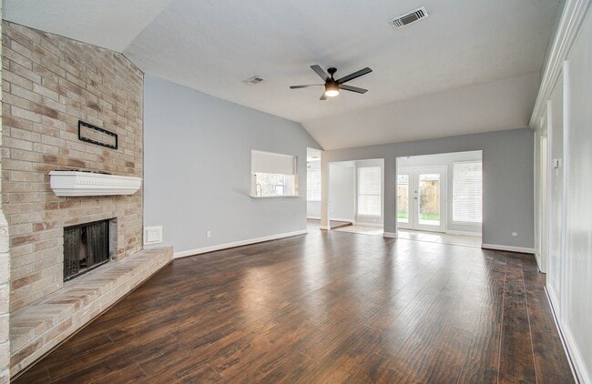 Photo - 6607 Readsland Ln