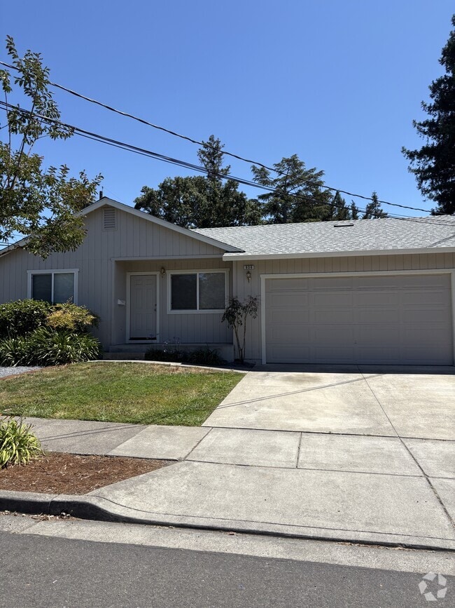 Building Photo - 936 Delport Ave Rental