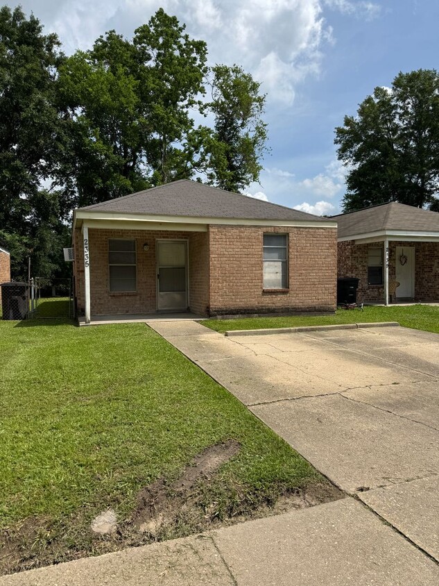Photo - 2335 Elm Park Dr (Baton Rouge, LA)