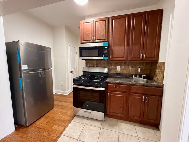 Photo - 546 Bergen Ave Unit A7