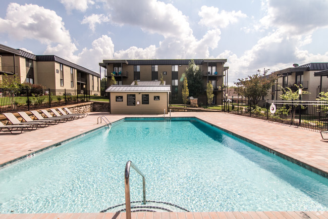 Building Photo - The Avenue Nashville West Rental