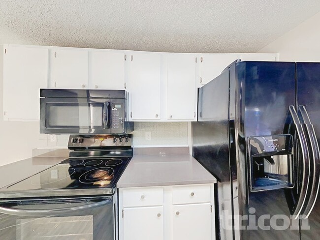 Photo - 8323 Kapplewood Ct