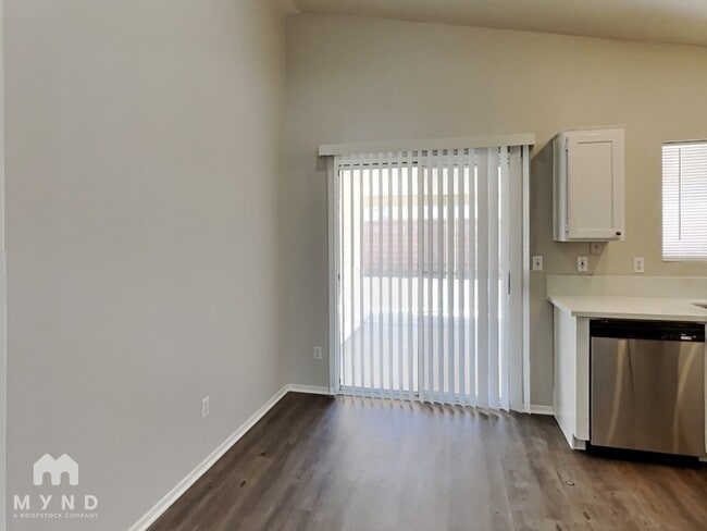 Photo - 2858 Mt Hope Dr