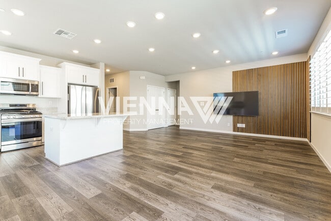 Photo - 4120 Gossamer St