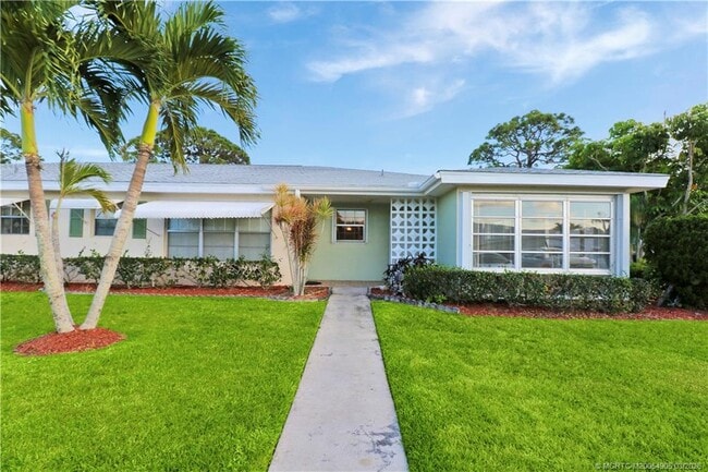 Building Photo - 211 Manatee Ln Unit D