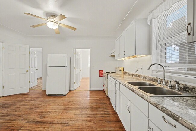 Photo - 8009 E Bristol Rd Unidad 1