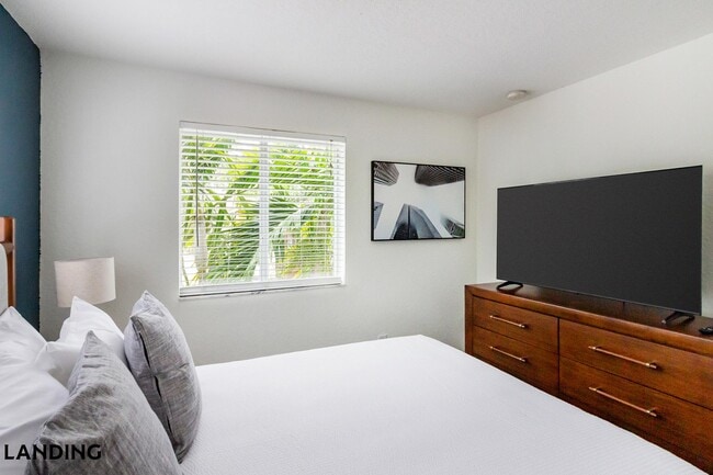 Photo - 1140 SE 24th Rd Unidad 19-2384