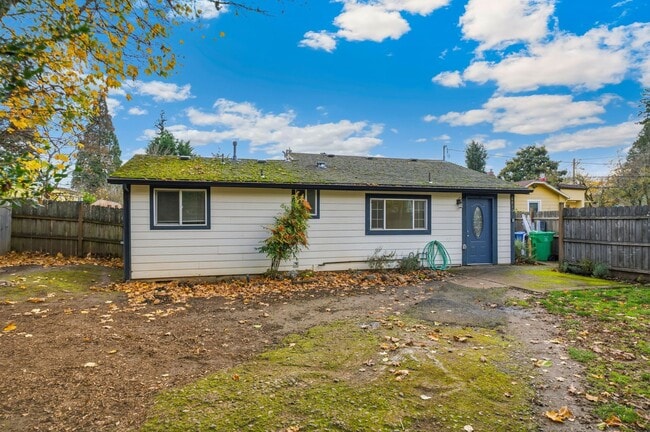 Photo - 6830 SE 50th Ave