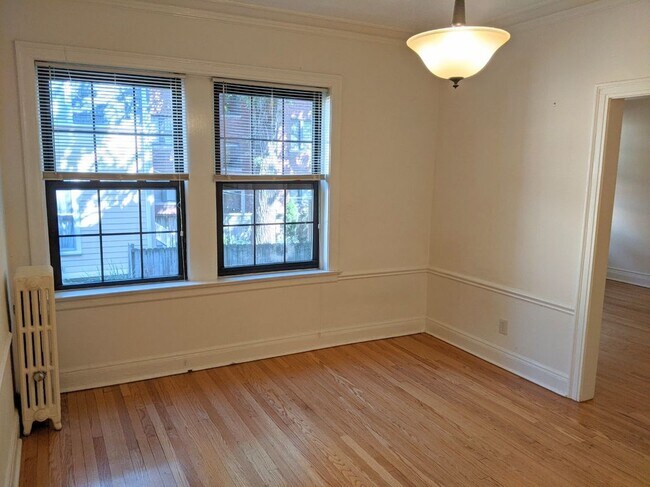 Photo - 1135 Maple Ave