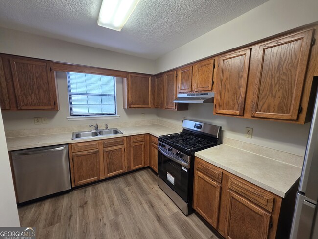Photo - 300 Handley Ct