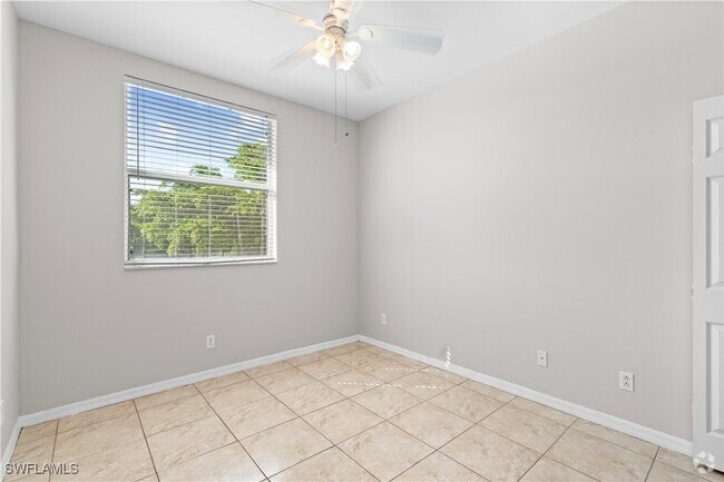 Building Photo - 4191 Bellasol Cir Unit 521 Rental