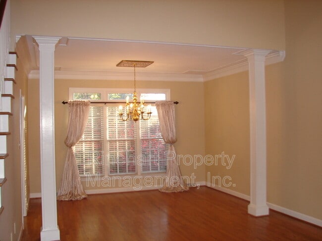 Photo - 1325 Beckton Ct