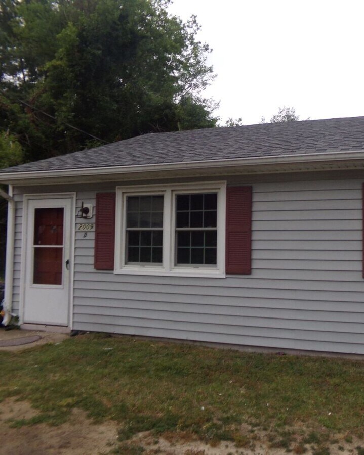 2 bedroom duplex in Hopewell Rental House Rental in Hopewell, VA