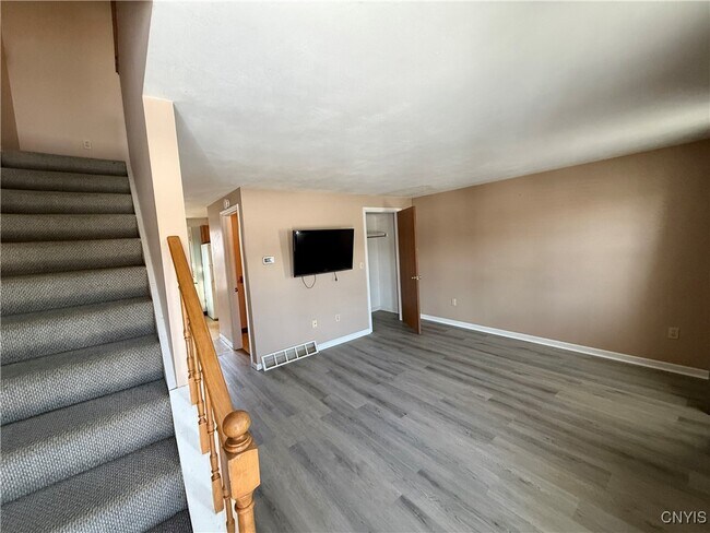 Photo - 1336 Westcott St