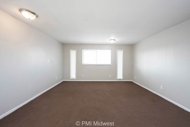 Photo - "Cozy 400 Sq Ft Studio in Avon - Ideal for Minimalist Living!" Unit 16