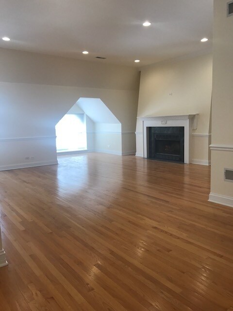 Photo - DEARBORN DISTRICT Unidad 4