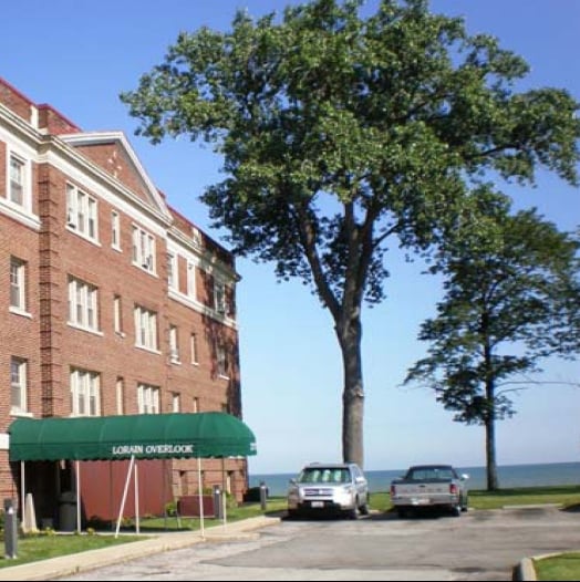 The Overlook - The Overlook Apartments