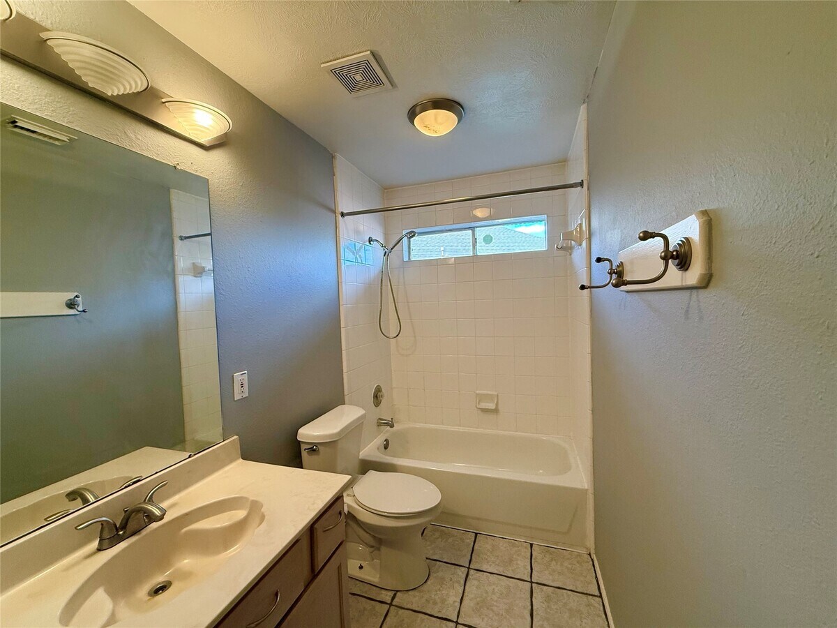 Photo - 9106 Reagan Meadow Ct