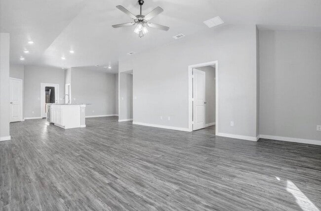 Photo - 3201 Aberdeen Ave